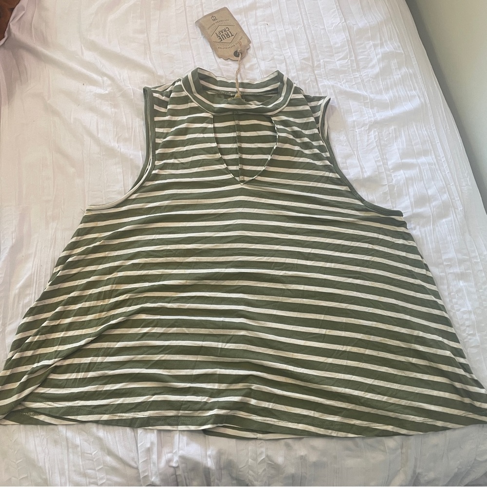 TRUE CRAFT green and white stripe tank top